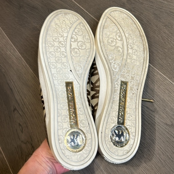 Michael Kors City Sneaker Shoe Monogram MK Lace up Gold Sneakers Women size 8 - Picture 13 of 16